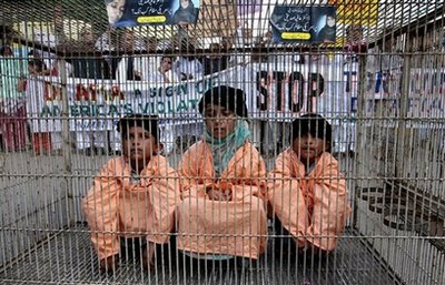 Children Protesting for Aafia